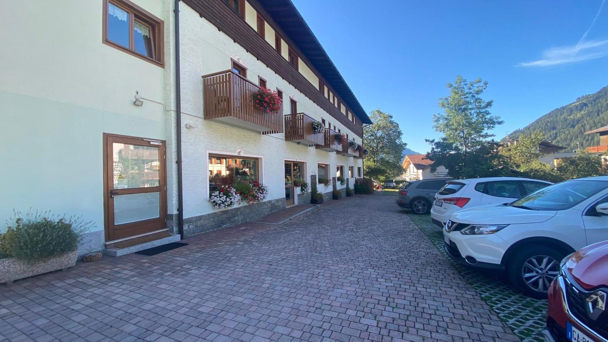 Hotel Casteluce Funivie Pinzolo