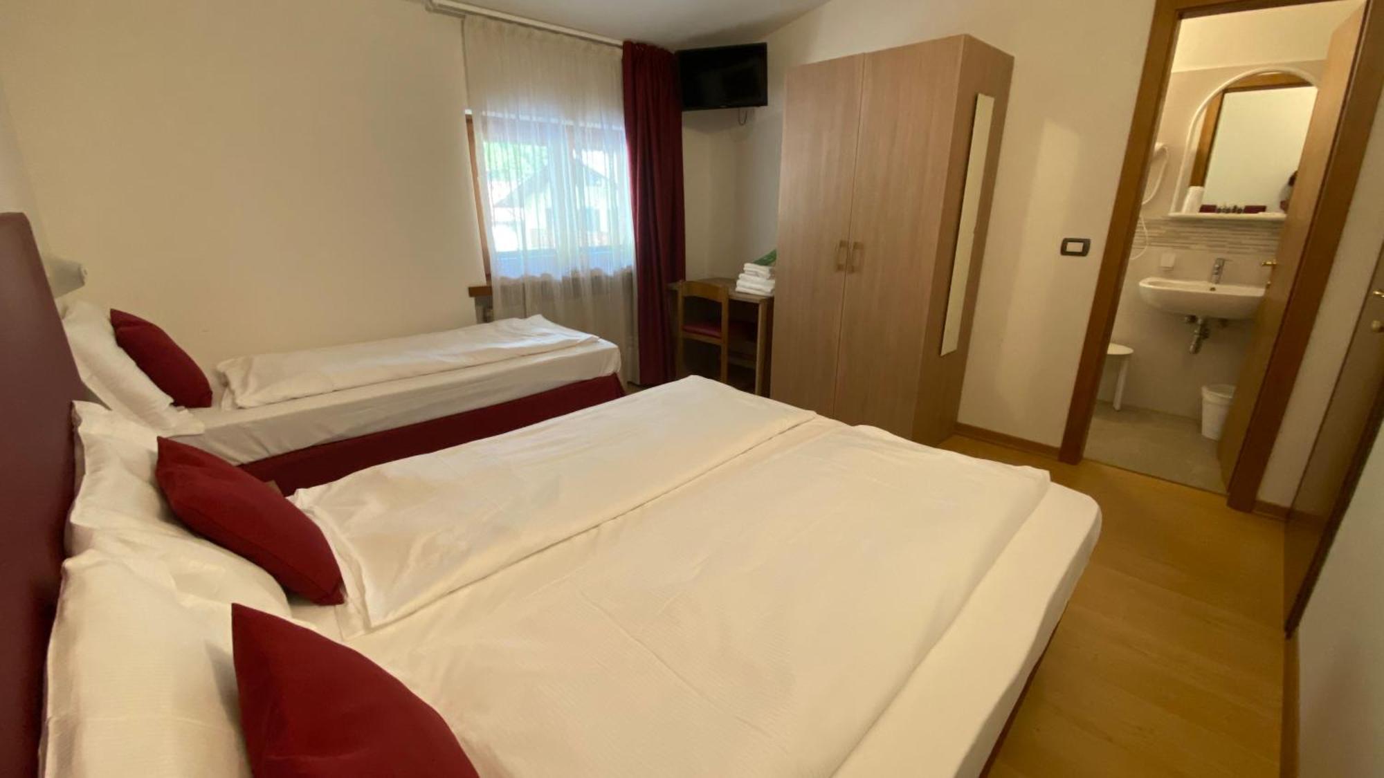 Hotel Casteluce Funivie 3*