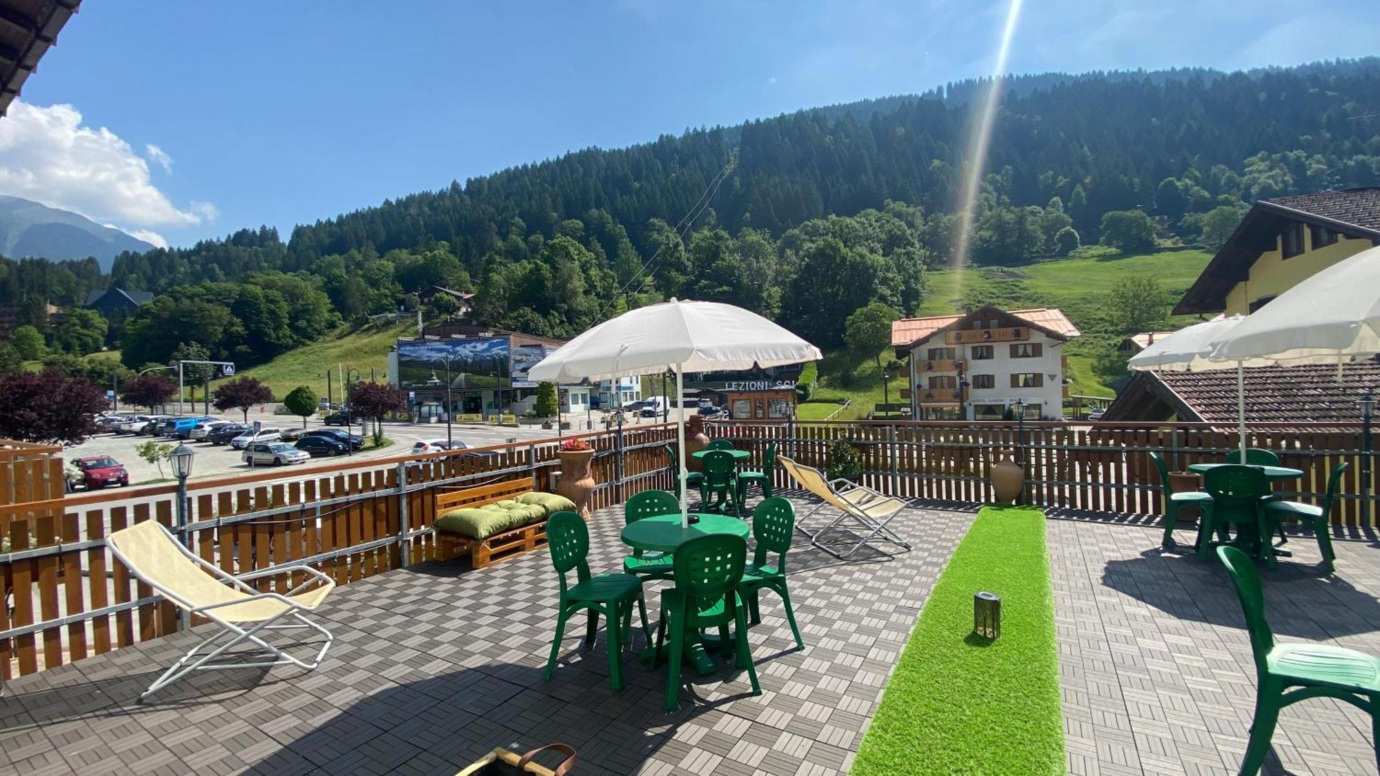 Casteluce Funivie 3* Pinzolo